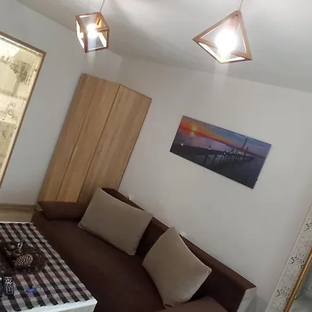 1 Apartment